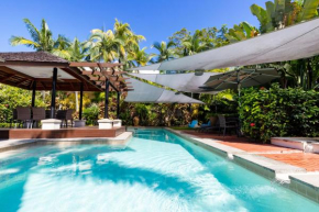 Отель The Mediterranean Port Douglas  Порт Дуглас